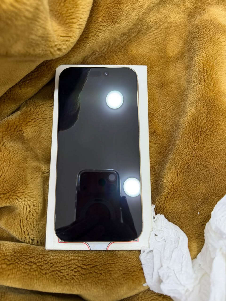 سلام عليكم آيفون ١٦ برو ماكس ذاكره 256بطاريه 95
للبيع جهاز جديد زلغ ما بي جهاز لا مفتوح ولا مصلح 
سعر مليون ٣٥٠ وبي مجال للطيبين 
مكاني بغداد جديده 
رقم الهاتف فقط وتساب ***********
