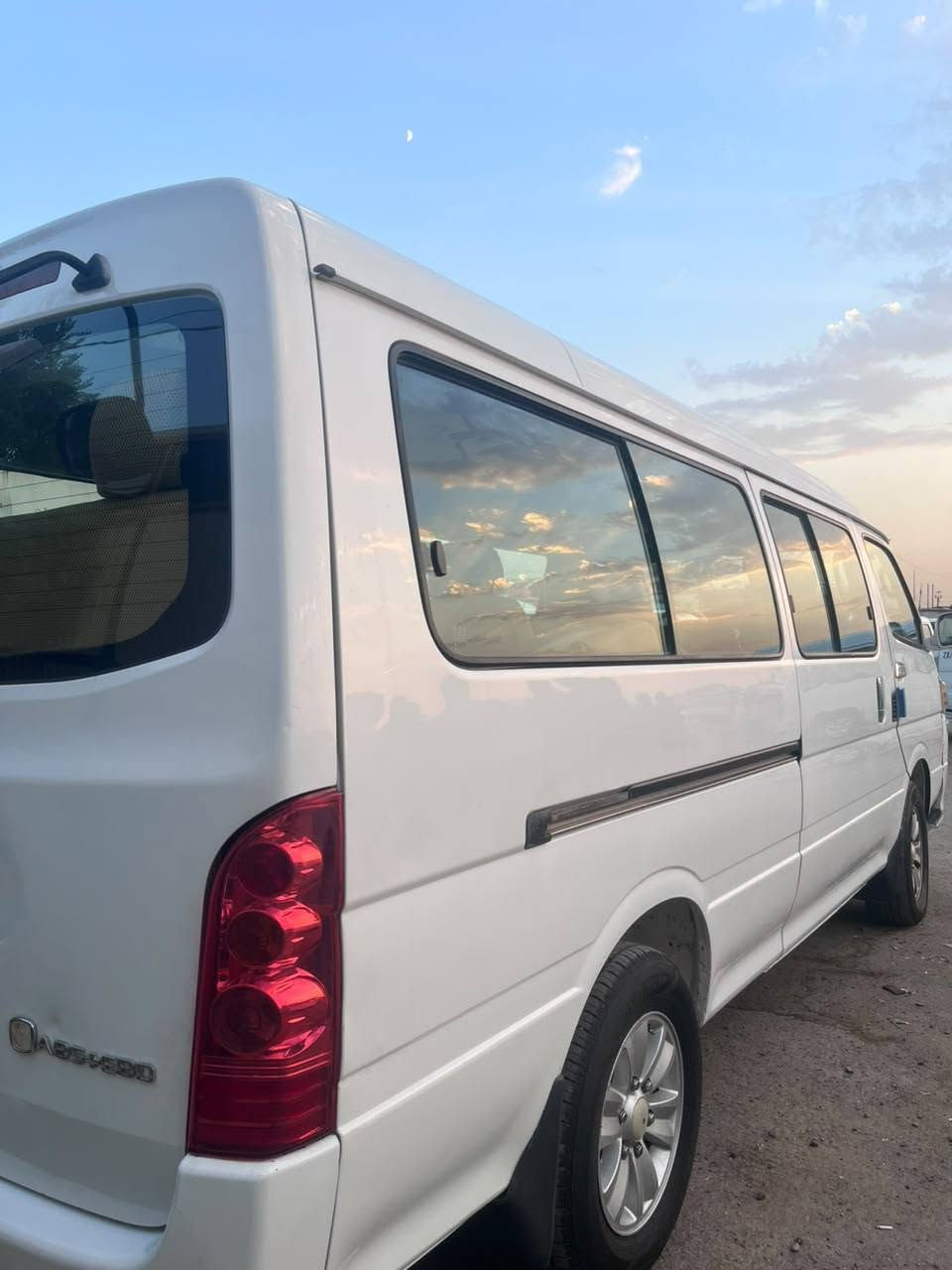 جنبي H1 2014 مكفوله مصفر هيه غرامات سعر ١٠٠ وبيه مجال ***********4
