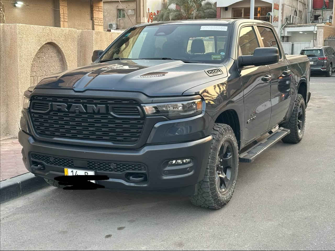 🔥 للبيع دوج رام 1500 Warlock موديل 2025 🔥
🚘 سيارة مميزة بحالة ممتازة، تجمع بين القوة والفخامة والشكل الرياضي.

⭐ الموديل: 2025
⭐ الفئة: Ram 1500 Warlock
⭐ الدفع: 4×4
⭐ المحرك: 3.0L Hurricane Turbo
⭐ القوة: 420 حصان
⭐ ناقل حركة أوتوماتيك 8 سرعات
⭐ نظام تعليق Bilstein
⭐ رفع مصنعّي 1 إنش
⭐ جنوط سوداء 18 إنش
⭐ كفرات All-Terrain
⭐ شبك Warlock أسود
⭐ إضاءة LED
⭐ شاشة Uconnect
⭐ مثبت سرعة متكيف
⭐ تشغيل عن بُعد
⭐ حساسات وأنظمة أمان متقدمة
⭐ حوض خلفي بإضاءة

📍 الموقع: البصرة
🛣️ الممشى: 29,000 كم
🎨 اللون: أزرق غير محدد
📄 الملكية: رقم شهداء
💰 السعر: 34,000 دولار

✅ السيارة جاهزة للفحص والمعاينة.

📞 للتواصل: ***********
