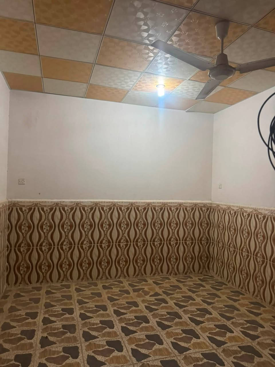 مشتمل للرهن حي الجامعه مساحه ٨٠ متر  طابقين ٣ غرف نوم وصاله ومطبخ واستقبال سعر الرهن ٣٥ مليون اتصال ***********
