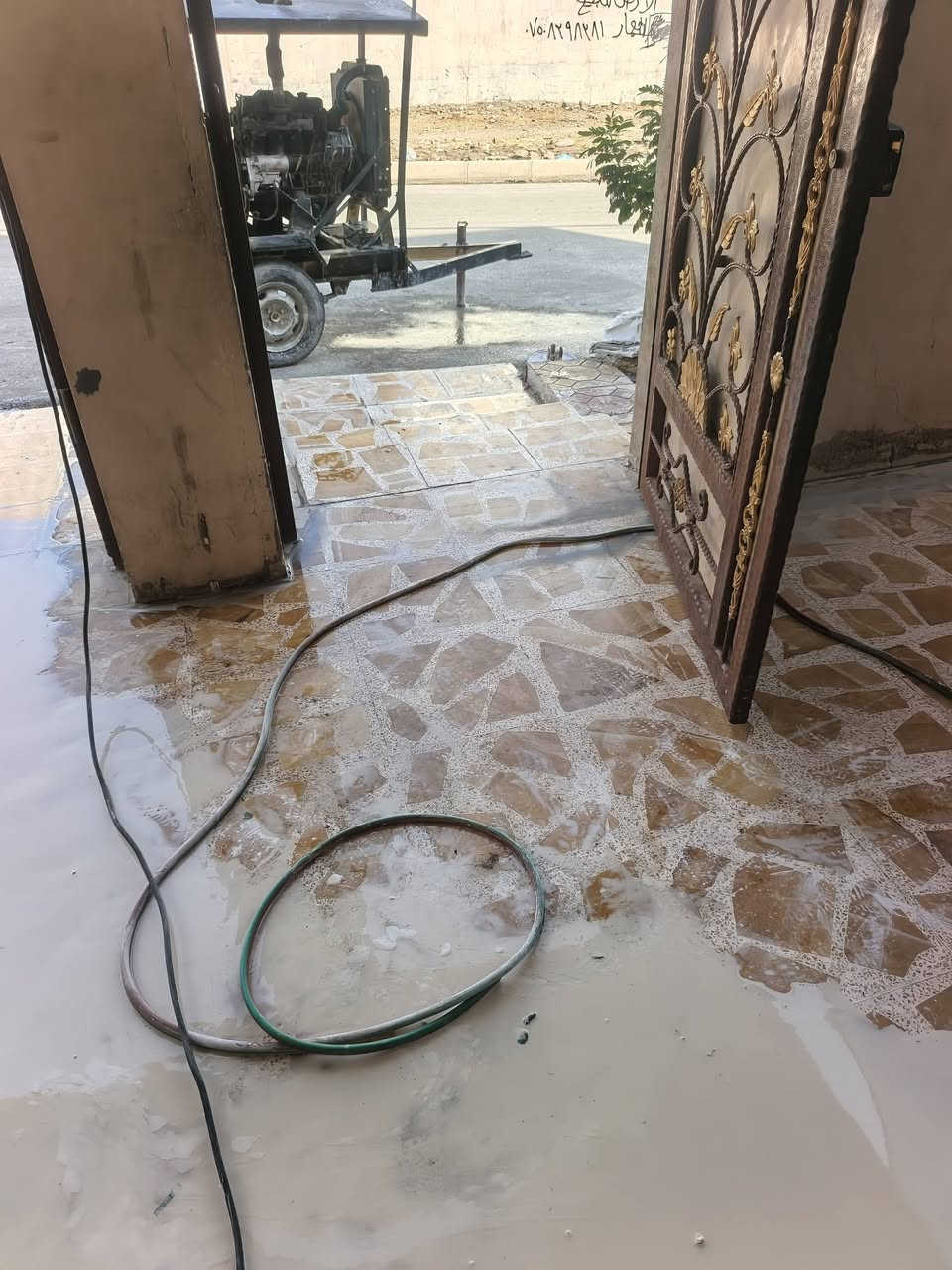 جلي أنواع الكاشي والسيراميك والمرمر
***********
‏‪***********‬‏
