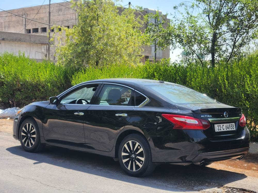 nissan altima 2018 sv 
بۆ فرۆشتن 
نیو چاملخ و بۆنید سبخە بێ ژۆڕێی 
ئایرباگ باس سوکان سیستەمە 
سەیاراکە جاهیزا 
گێر و مەکینە بە شەرتە 
نرخی ۱۱۳ واراقە 
***********
واتس ئاپ و فایبەر أربيل, العراق
