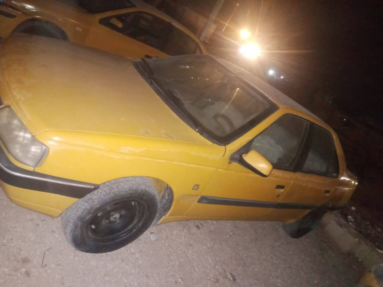 بيجو ٤٠٥ موديل ٢٠١٢ رقم ألماني مشروع وطني جاهزه مصفره السعر ١٩ مكانه بابل الاتصال على *********** النجف, العراق
