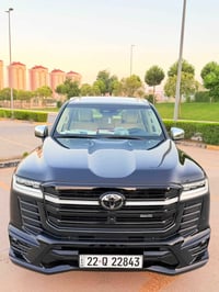 لاندكروز VX • ٢٠٢٥ • ٧٠٠٠ كم