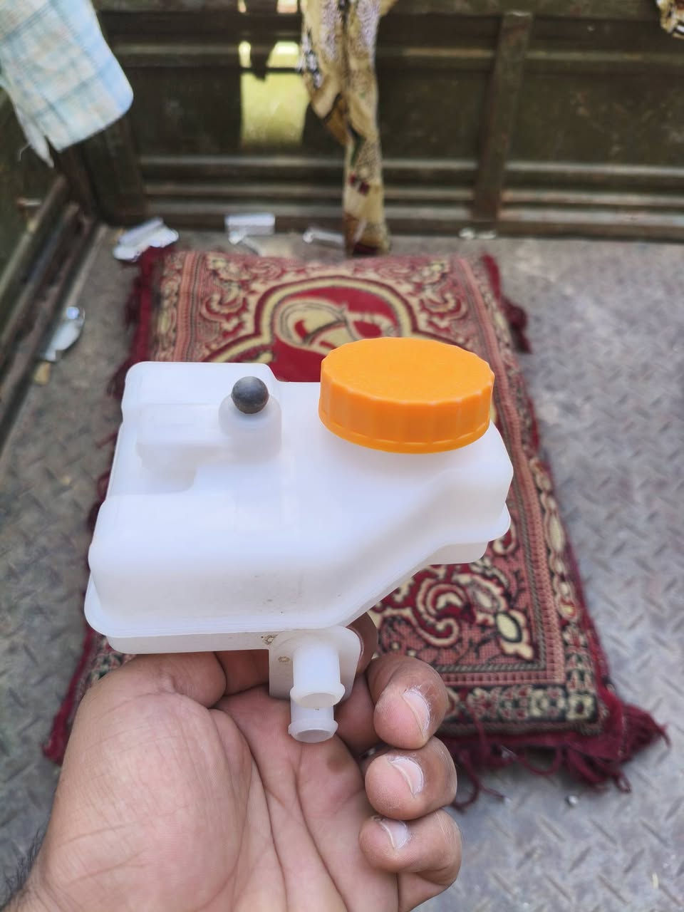 السلام عليكم عنبار وبرشر اصليات جدد مال شركه  الاستفسار ***********
