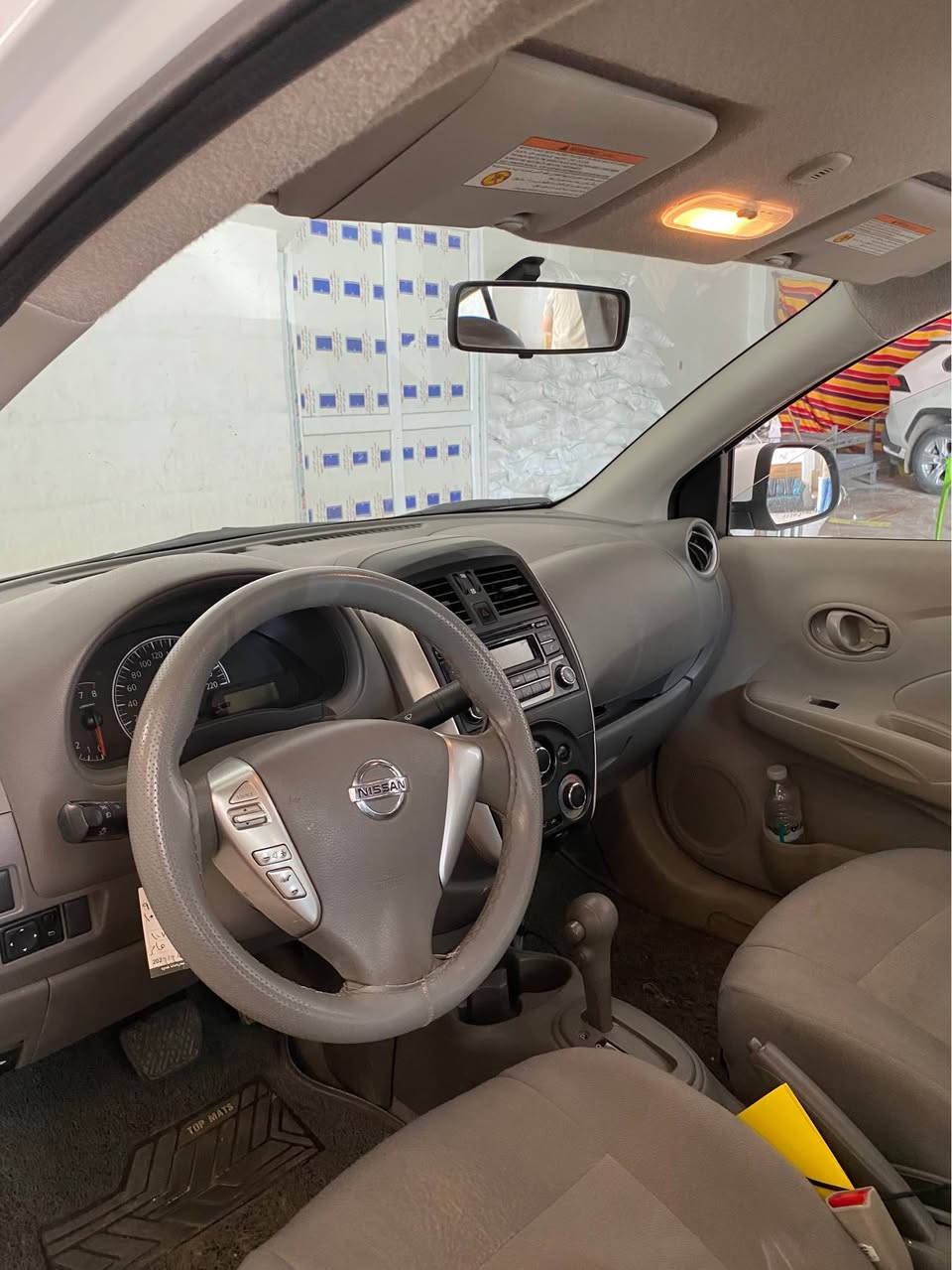 نيسان صني موديل 2023 سنوية جديد 
ماشية 105 بيهة شبر تعديل بارد
كير محرك هيكل تخم تبريد شرت 
تيارات جديد سعر (112)مجال 
رقم تلفون ***********
مكان سيارة دهوك فايدة سميل, دهوك
