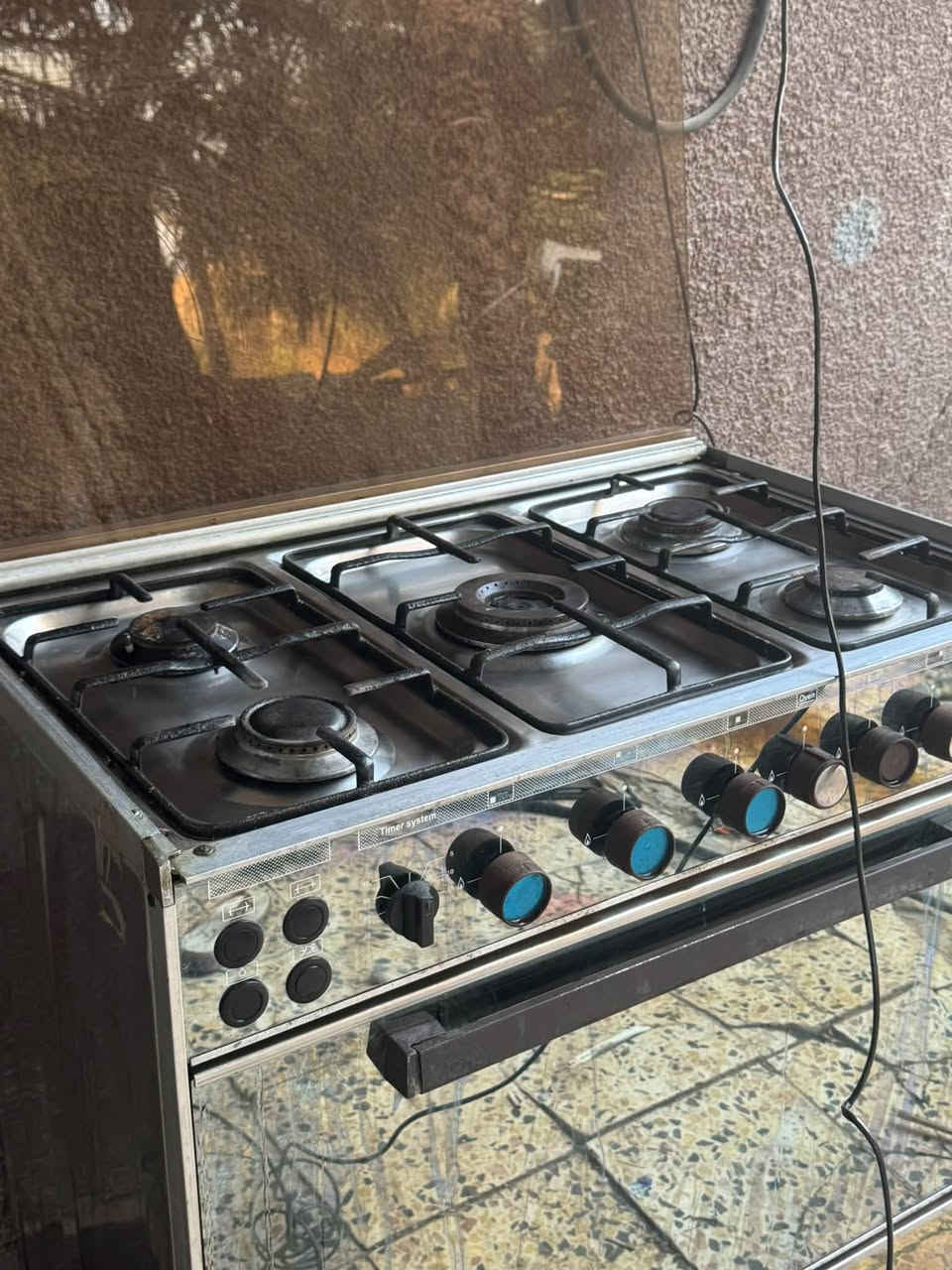 طباخ للبيع السعر 160 نضيف كله شغال الاستفسار ع رقم ***********
