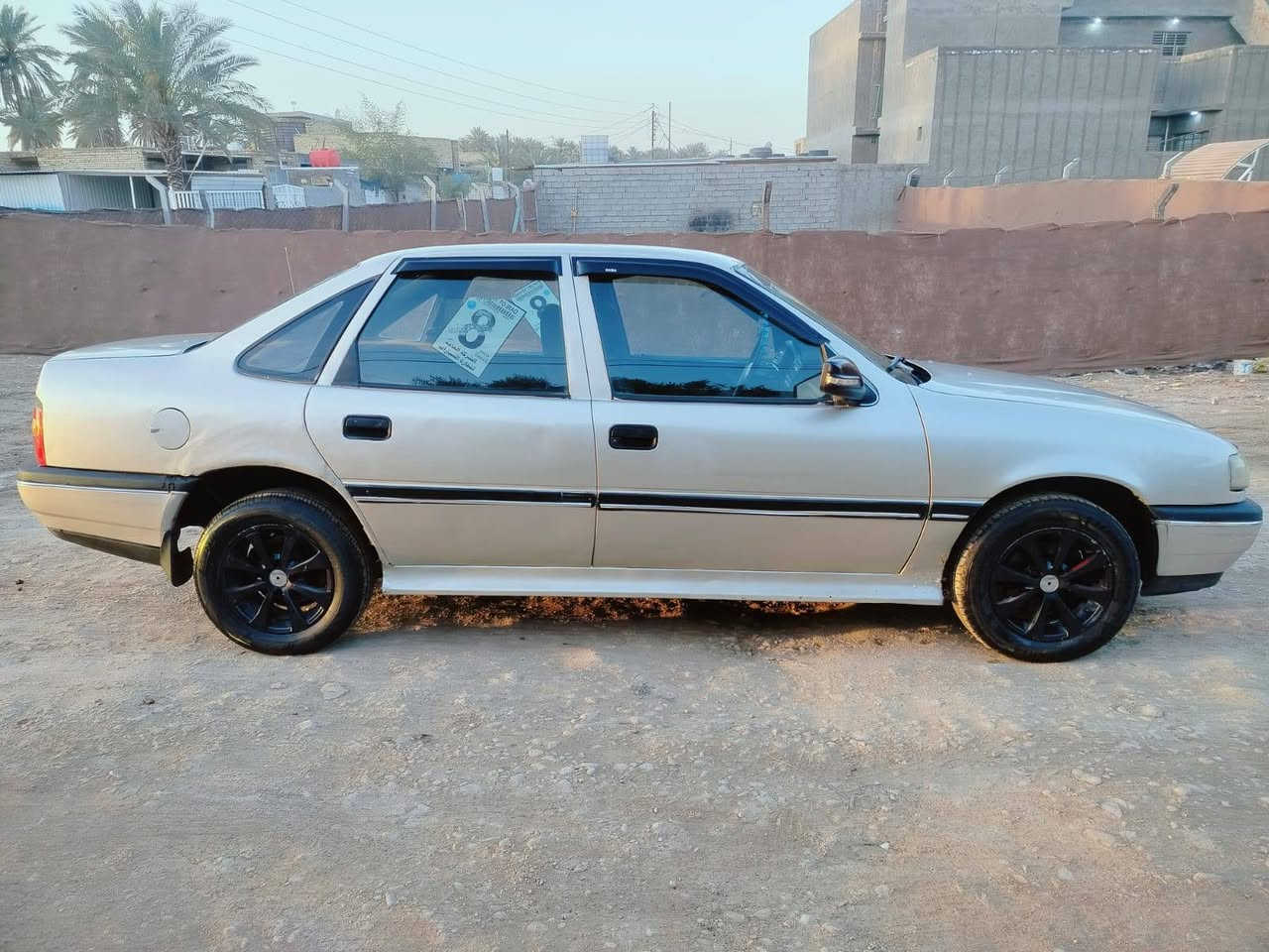 اوبل فكترا موديل 1992 رقم بغداد مشروع وطني سنويه لغايه 2029
محرك خير من الله 
كير عادي حداديه جديده اصل تبريد بس ما يشتغل سياره مال جناي 
كهربائيات كلها شغاله 
مكفوله من الضربه والخياس 
مصبوغه اثر جراد 
جاهزه وكلش حلووه 
مالكها بغداد مااندله 
ابيع شرط سرقه وعشاير وغرامات 
السعر 15
***********
***********
