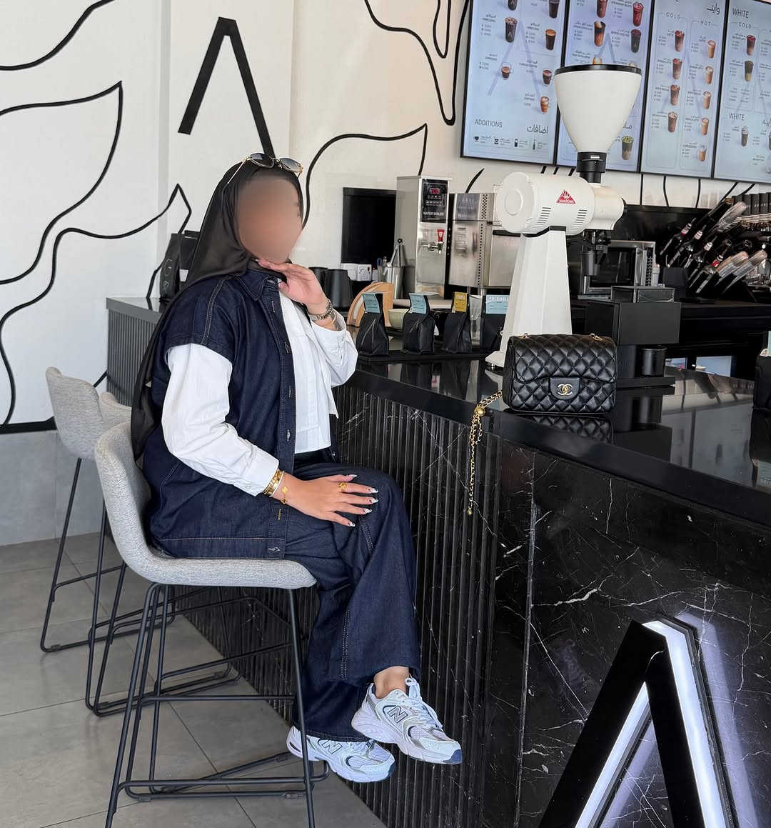 بس شوفولي هالجمال طقم يلك جينز 🌚🫶🏻
قياسات 36-38-40-42-44
طول الجاكيت 75 سم 
طول الجينز 110 سم كمر لاستيك من الخلف 
للطلب التواصل واتساب او دايركت ✅
