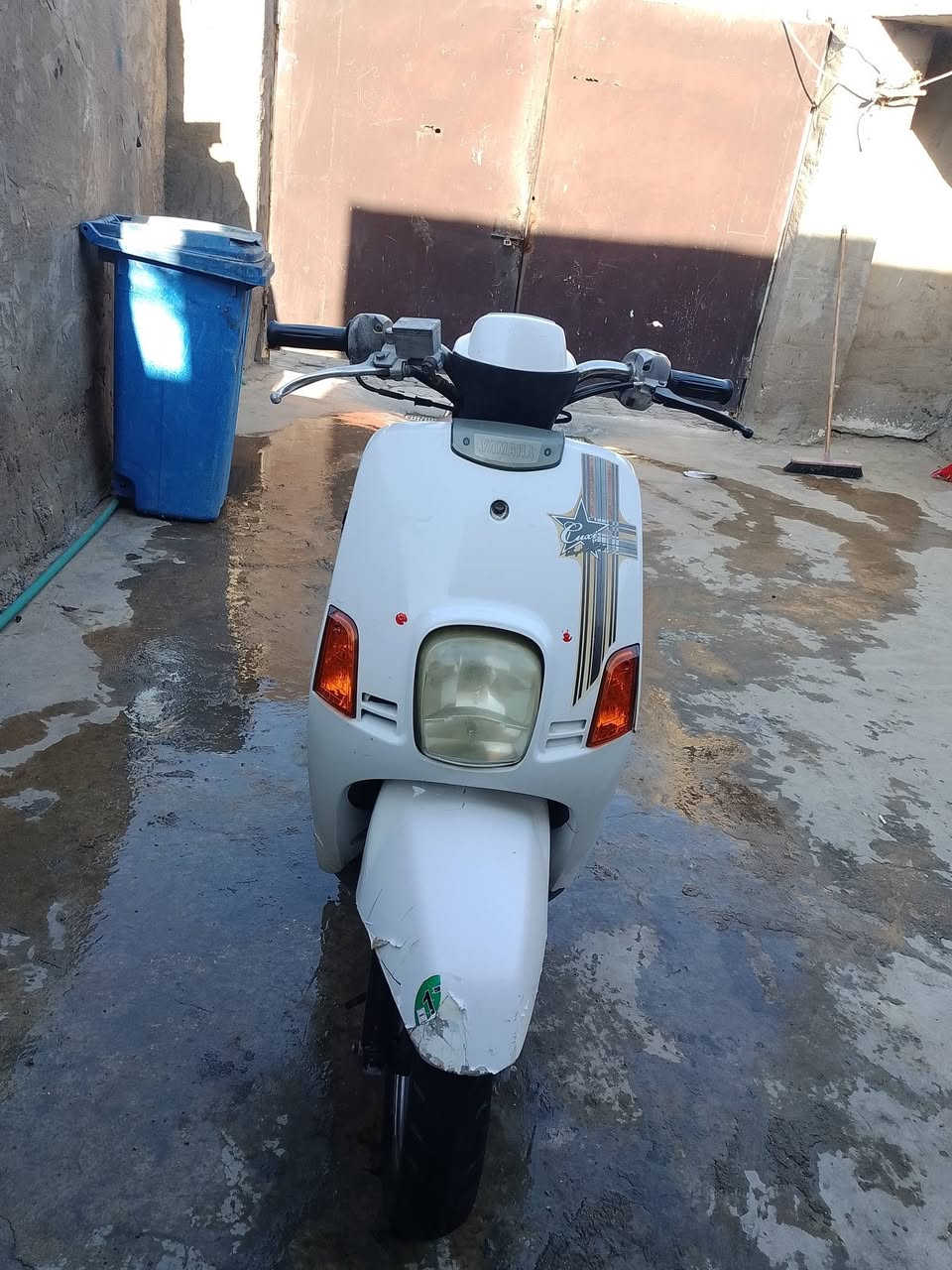 سلام عليكم بوليس للبيع دراجه بلاديه محرك يخبل كهربائيات شغاله دراجه حلوه وناعمه سعره 400وبيه مجال مكاني الطيفيه رقمي ***********)***********
