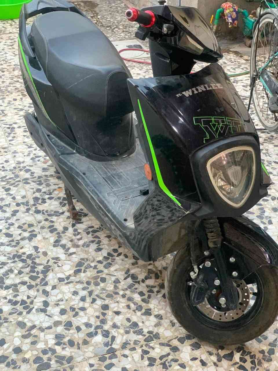 سلام عليكم دراجه شحن للبيع دراجه حلوه و نظيفه 6 بطاريات كبار معروضه ب 650 وبيها مجال قليل بغداد العبيدي *********** متواجد ع واتساب
