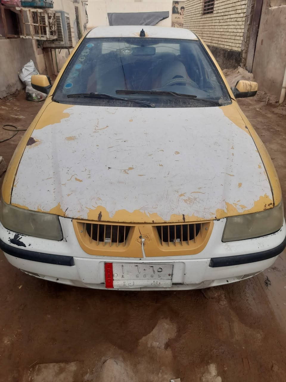 سمند • ٢٠١١ • يحتاج كمبريسر