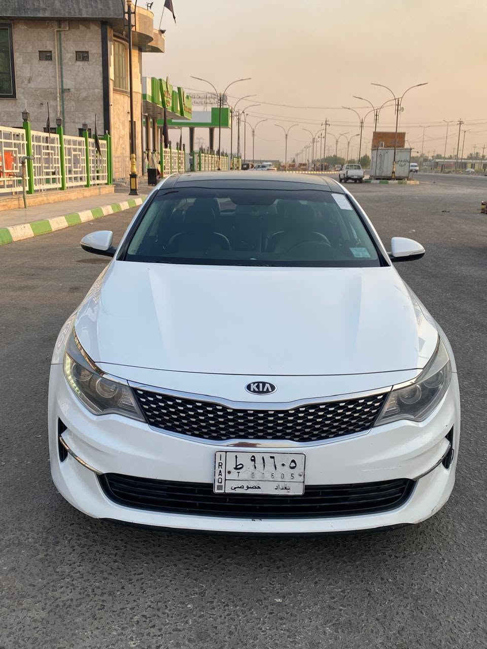 السلام عليكم للاستفسار اتصل *********** السعر 127 بي مجال للبيع كيا اوبتما 2016 وارد امريكي حادث جاملغ خلفي وباب فقط بدون ايرباك بجم كبس كير محرك ما مفتوحات ع الشركه السياره فوول مواصفات أعلى فئه شتريد موصفات بيها بصمه بنراما قطعتين تبريد كشنات كهرباء تدفئه وتبريد بلكشنات كشن خزن مري شفط ويه اسويج فول الاخير لدات امامي وخلفي مكاني بابل المسيب
