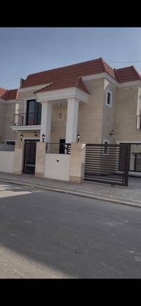 مجمع اسد بابل • ٢٥٠م • ٥ غرف