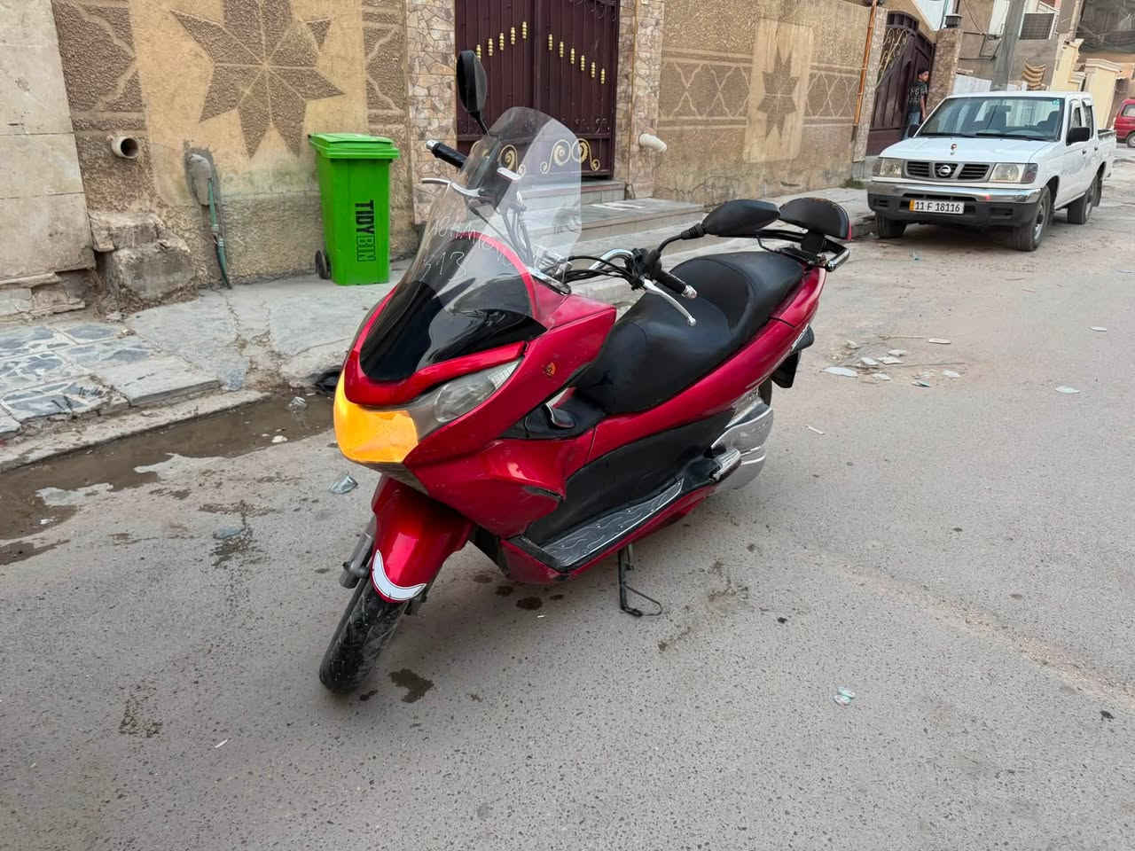 Pcx جيل اول للبيع بسعر مناسب جدا
للاستفسار اتصال عالرقم: 
***********
