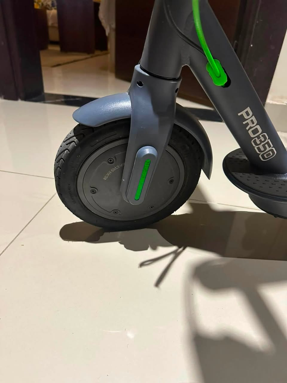 السلام عليكم سكوتر كهربائي K6 PRO350
استعمال بسيط جداً حالة حال الجديد للصغار وللكبار همين 
سعرة:300 وبي مجال جداً بسيط
للاستفسار تواصل خاص او واتساب***********
مكاني بغداد
