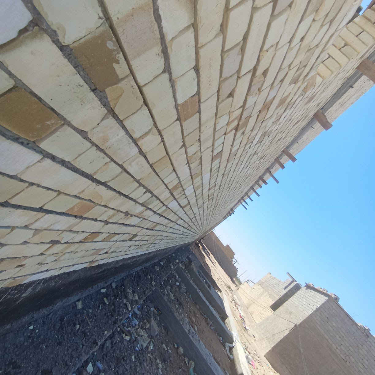 سلام عليكم خلفه بناء  ترميم لط خارجي داخلي  متفرغ حاليا داخل كربلاء نضام شغلنه على الدبل ومكطوعه اسعار جدا مناسبه استلام مهندس   وشرط الشغل والاتفاق  وزن وتنضيف 
///***********
***********
