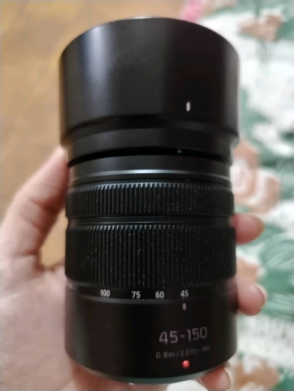 كاميرا للبيع لوميكس G85 مع عدستين 45-150. 7.5 تفيد اهل المحتوى وصناع المحتوى والفيديو مانع اهتزاز داخلي بالبدي وضد عوامل المطر الخفيف والاتربة تصور 4kوللي مهتم يشوف مواصفاتها ع اليوتيوب

او مراوس بفوجي x_t20 او موديل مقارب لهذا