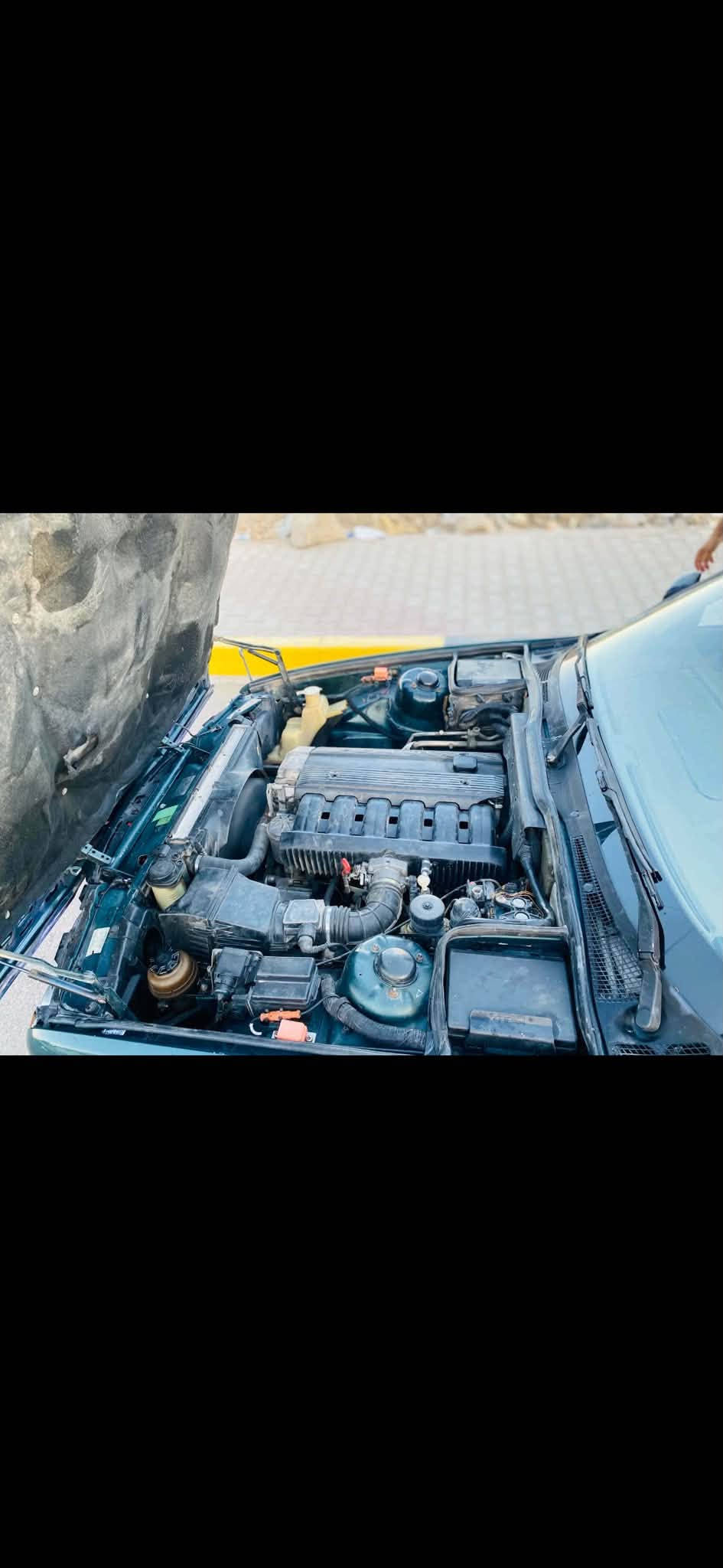 السلام عليكم شباب BMWللبيع وارد امريكي  كلها ليبل واحد فول مواصفات محرك كير حداديه كلها بشرط بدون ضربه داخل بيجي  جلد  كلش جديد ترايها بعد احله /***********/***********/
-مكاني ابو غريب 
-ناحيه النصر وسلام
-السعر 65$
