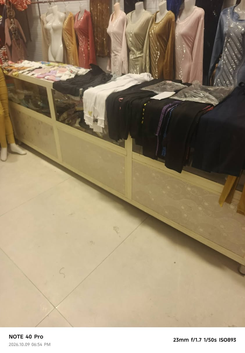 فاترينة • للبيع • اتصال