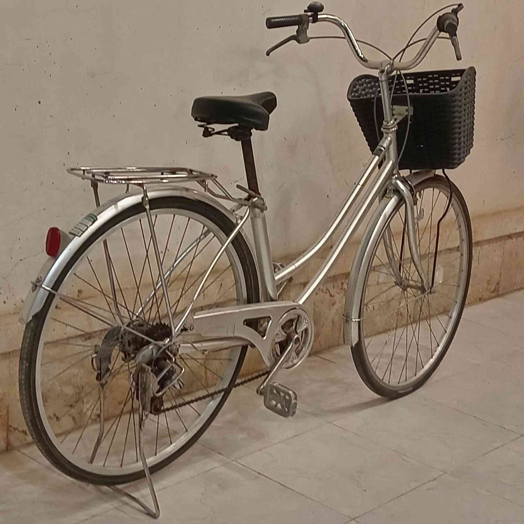 بايسكل بناتي حجم 27 كَير
سعره 110 وبي مجال بسيط
مكان داخل الرمادي
للأستفسار ***********
