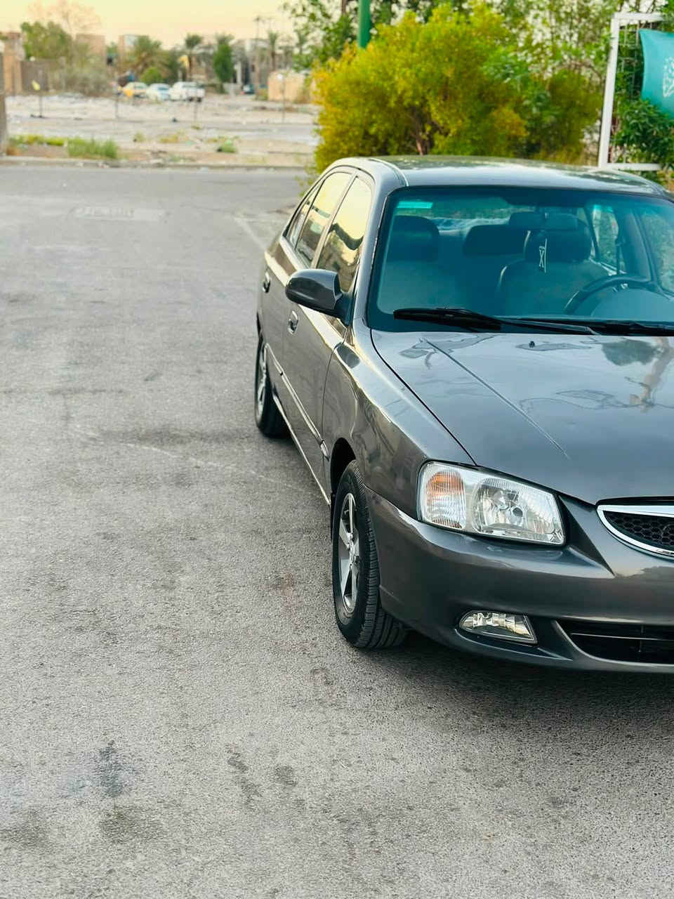 سلام عليكم فيرنه 2002شركه العامه مصبوغه عام الجماليه بدون ضربه مكينه كير تبريد صدر تخم تاير كله خير من الله سياره تريك وين يعجبك مكان سياره بغداد حي جهاد سعر 47وبيه مجال بصيط ***********رقم بغداد دولي

