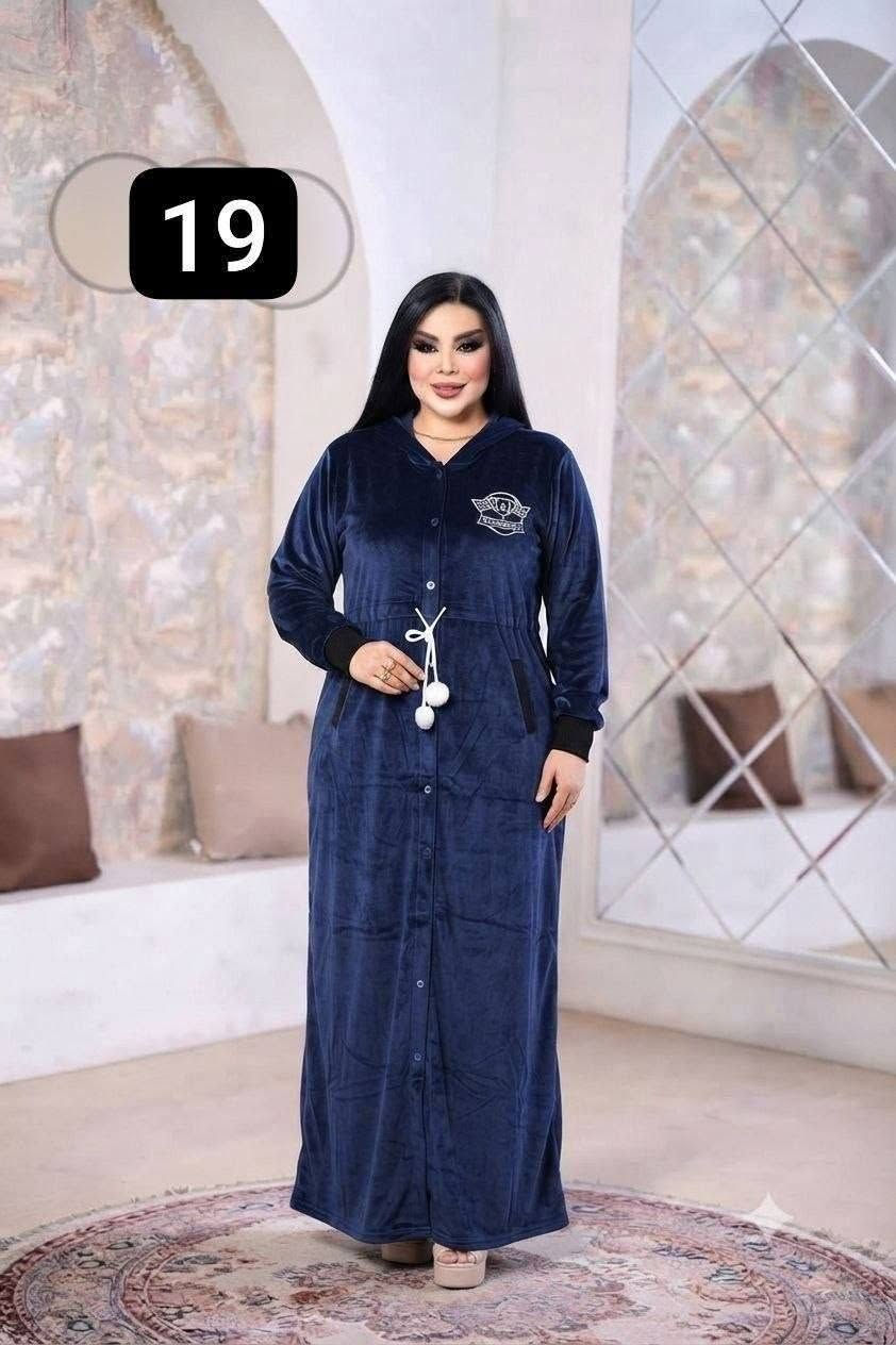 جملة 🔴 جملة 🔴 جملة
​ دشداشة مخمل خامة ثقيلة (درجة أولى) 
L - XL - 2XL - 3XL
للحجز والاستفسار مراسله الصفحه
واتساب *********** 
عنوان بغداد، الشورجة 🏙️

نص مكتوب في الصور:
- 17
- L
- XL
- 2XL
- 3XL
- 22
- 23
- 20
- 19
- 21