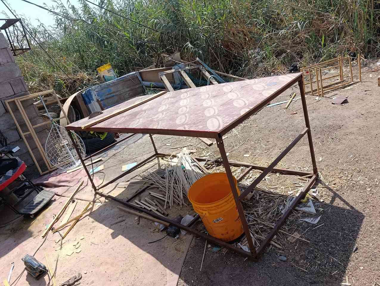 سلام عليكم ميز تشريح رتفاع 210العرض 95سعر 200العنوان بصره ساحت سعد ***********
