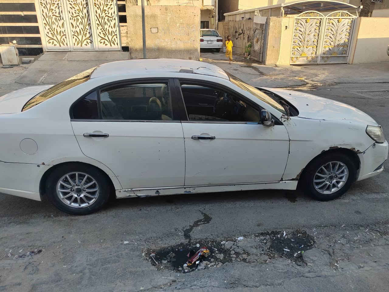 السلام عليكم ابيكا مديل ٢٠٠٦ مكينه بلاديه كشر شوف عين راعيهه متوفي مكينه كير مكفولات عوزه ترتيبات بصيطه شغاله وجاهزه وين متريد اطلع بيهه بيع او مراوس سعر ٢٥ ورقه مكاني بغداد جميله ***********
