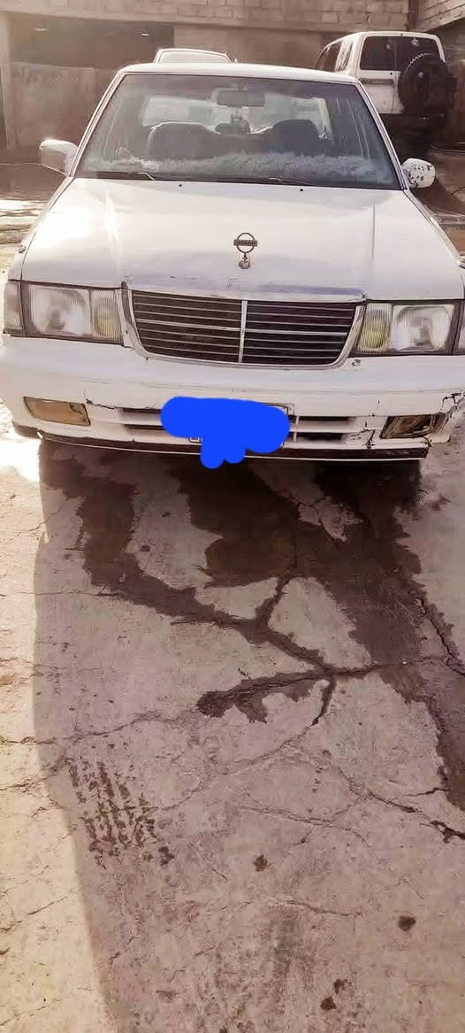 السلام عليكم ورحمه الله وبركاته سدرك للبيع موديل 98 گير ومحرك بطه جديد شرط طخم تاير جديد صدر خلفي وامامي جديد والباقي جدام العين السعر 26 ورقه  صلاح الدين الماني تحويل او وكاله من الشرقاط   /رقم الهاتف ***********

