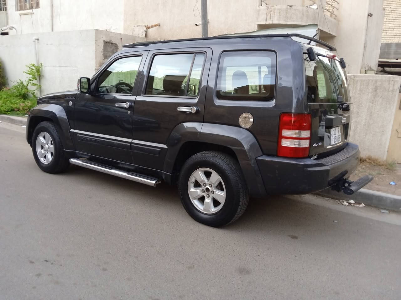جيب لبرتي • ٢٠١١ • حادث خفيف