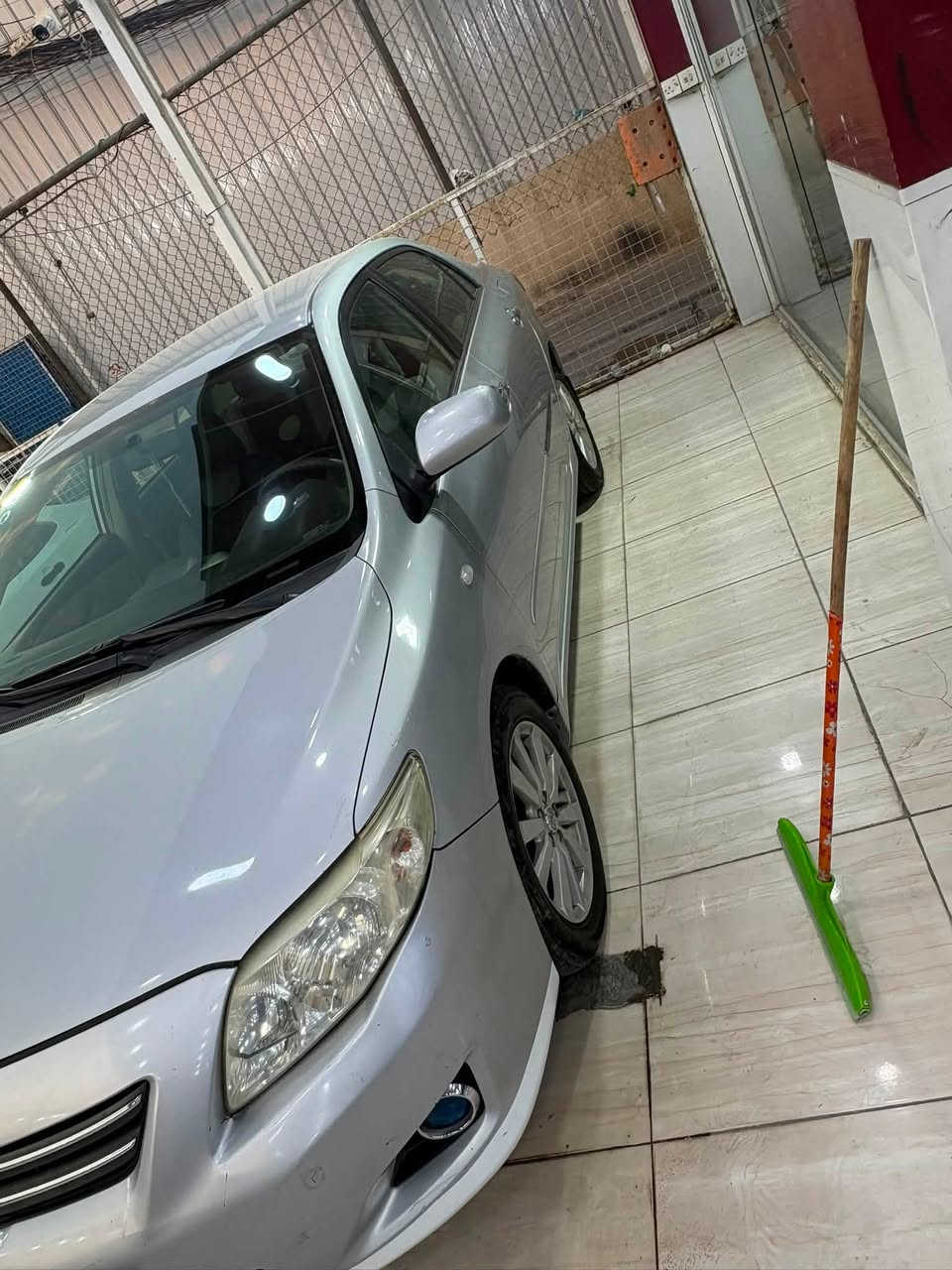 تحبه طيبه
للبيع كورلا 2008 كفاله عامه من الصبغ عدا بارد قليل بقبق الجنطه موضح بالسونار وبيه حالوب بسيط  ماشيه 140 Km حقيقي السياره جديده بمعنى الكلمه محرك 1800 
مكان : بغداد
السعر 115 وبيه مجال بسيط 
للاستفسار: ***********
