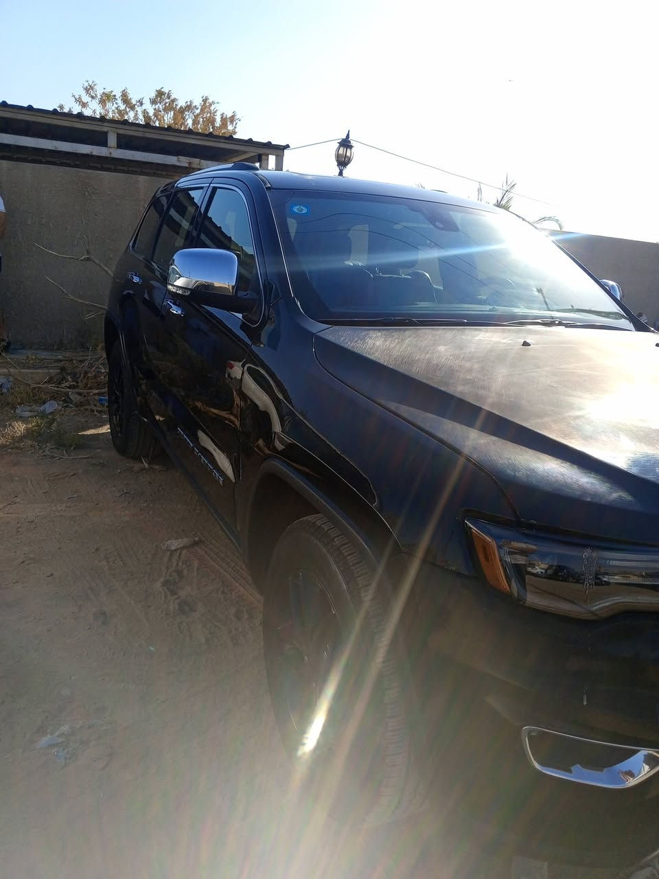 السلام عليكم
جيب موديل 19

ماشية 96000km

 فول مواصفات

1- مري نقطة عمياء

2-شاشه كار بلي بلادي 

3- تثبيت مسار

4-كشنات تدفئ 

5-تدفئة استيرن

6-كامره دواره بلاديه

7-تحكم استيرن

8-اطفاء ذاتي 

9- حساس خلفي عنده رجوع

10-جنطه كهرباء 

11- داخل اسود 

12- رادار خلفي 

السعر 200 بيها مجال كلش بسيط

حادثه قطعة وحدة بنيد ومكانات بارد 

 مكان سياره بغداد  

***********

