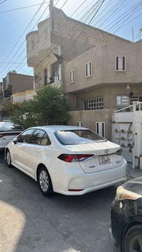 كورلا 2025 شكل الخليجي ماشية 27 الف بدون فتحة كشنات مخمل نضافة سيارة 1...