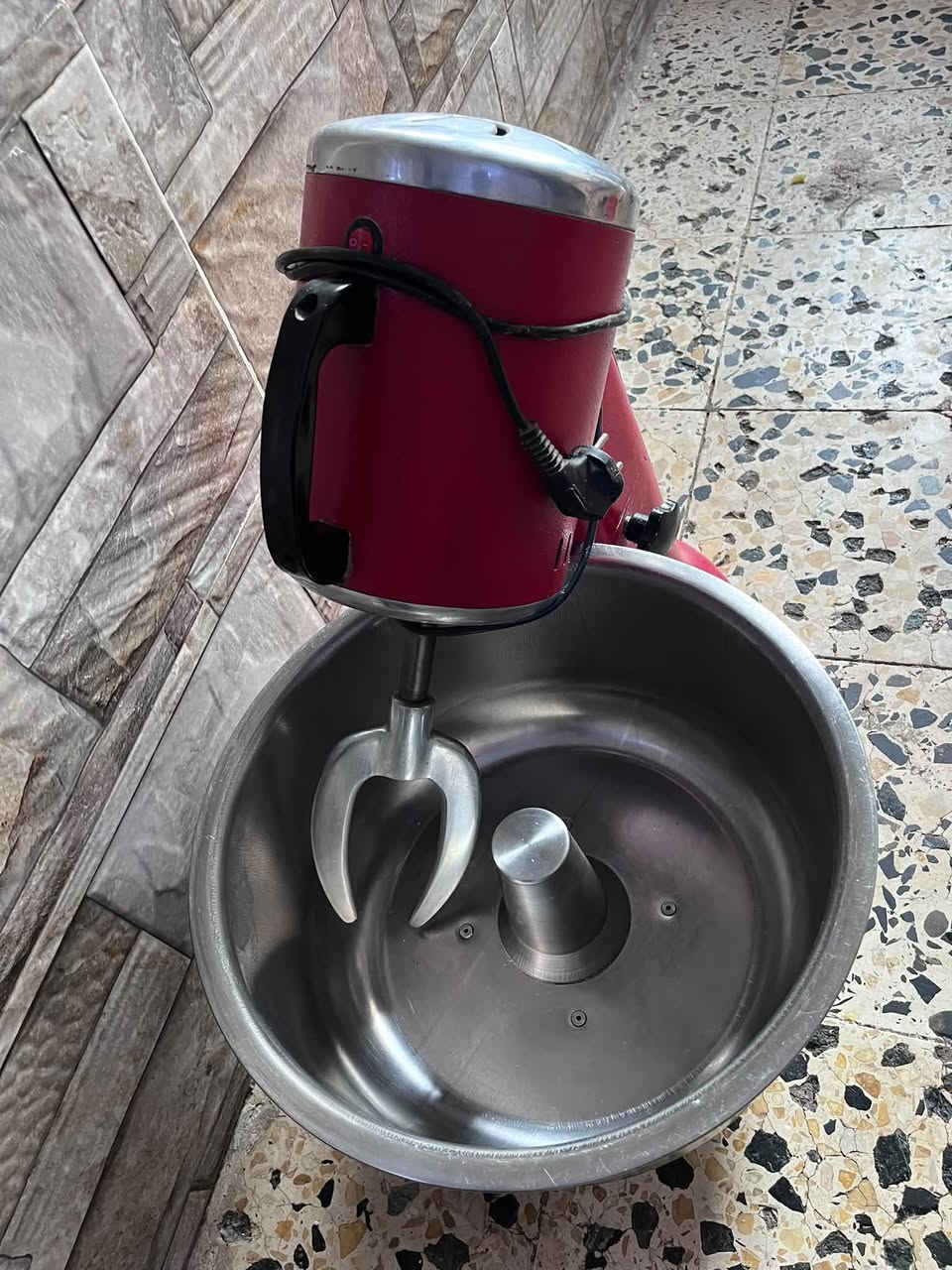 عجانه كهربائية أصلي ملف نحاس 10k مكان بغداد مدينه الصدر تواصل واتساب ***********

