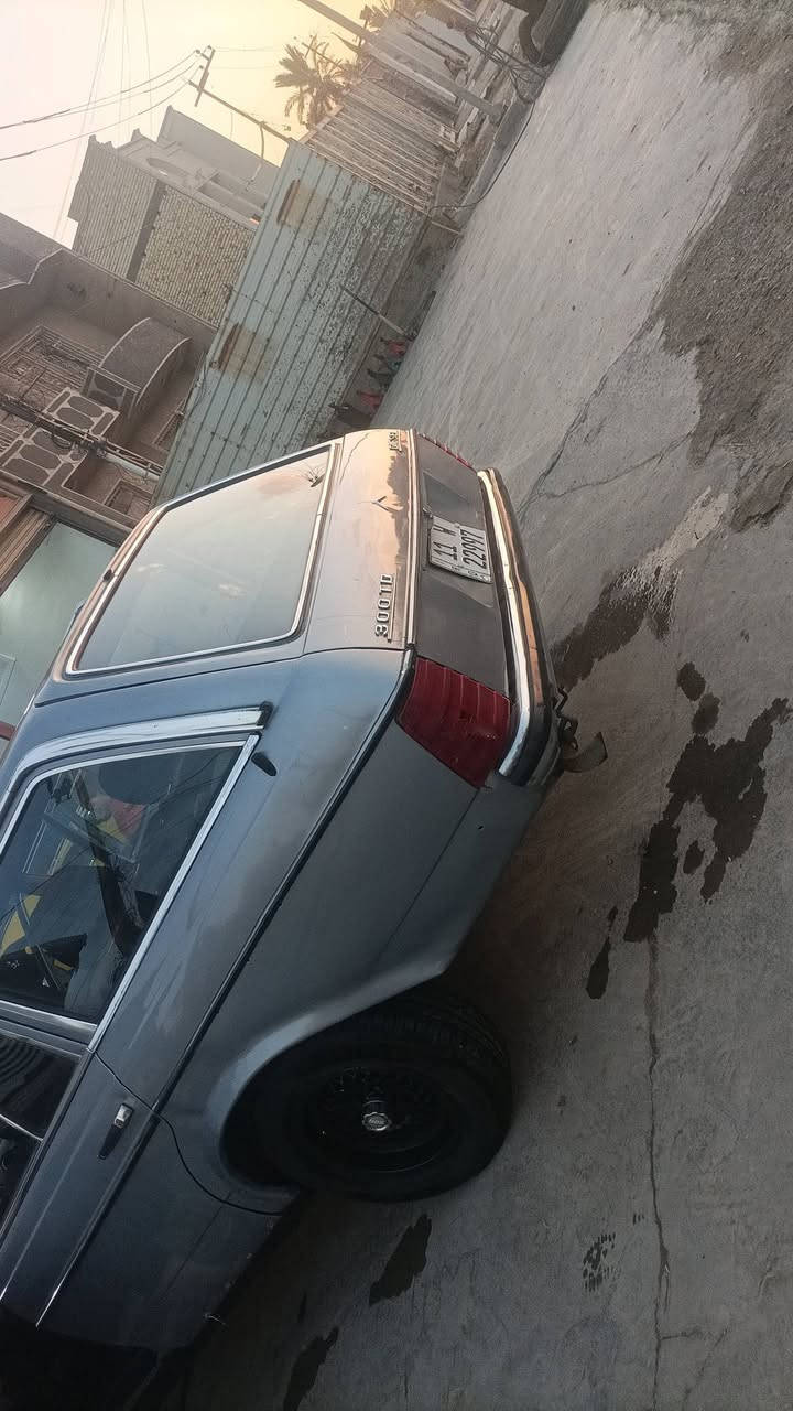 مارسدس ابو جحيل ( ستيشن ) موديل 84 سياره حلوه وجهازه نقص فقط تبريد كير ومكينه بطه 3000 سياره رقم نكليزي تحويل مباشر السعر 43وبيه مجال ***********
