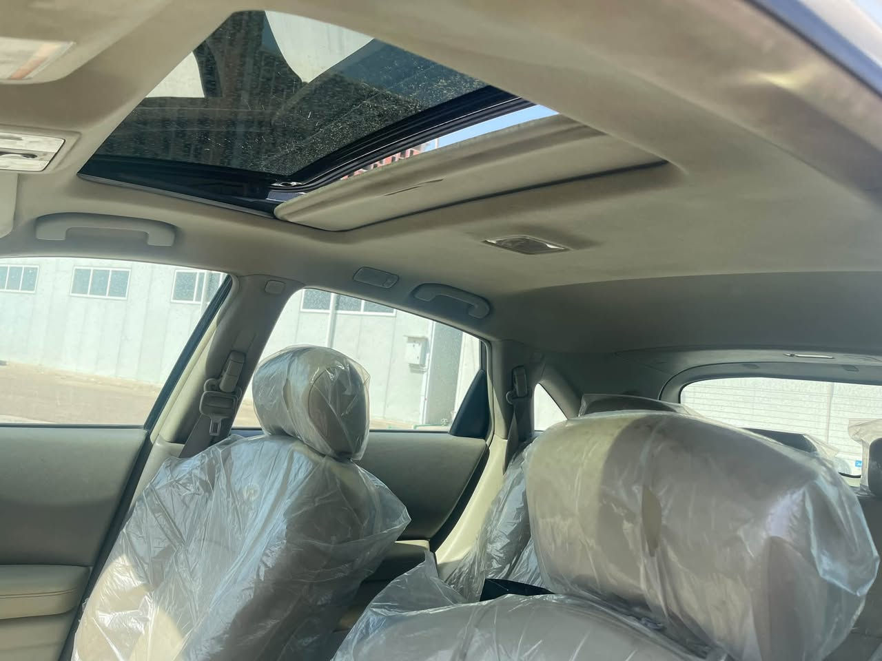 للبيع
Infiniti 2006 خليجي

مواصفات معروفه

سياره كلش نظيفه  ماشي164 الف km

غرفه جديده 

تخم تاير 

كهربائيات كلها شغاله مابيها جطل

كير ومكينه بشرط وبحاله ممتازه

تدفئه وتبريد  ممتاز

صدر امامي وخلفي ممتاز

هزه وسنويه جديده- سياره بأسمي

 بيها صبغ بونيد + حواف جاملغ اثر جرد فقط بدون فتح

وبدون حادث

 سعرها 77$ 

مكانها بغداد - الغزالية

***********
