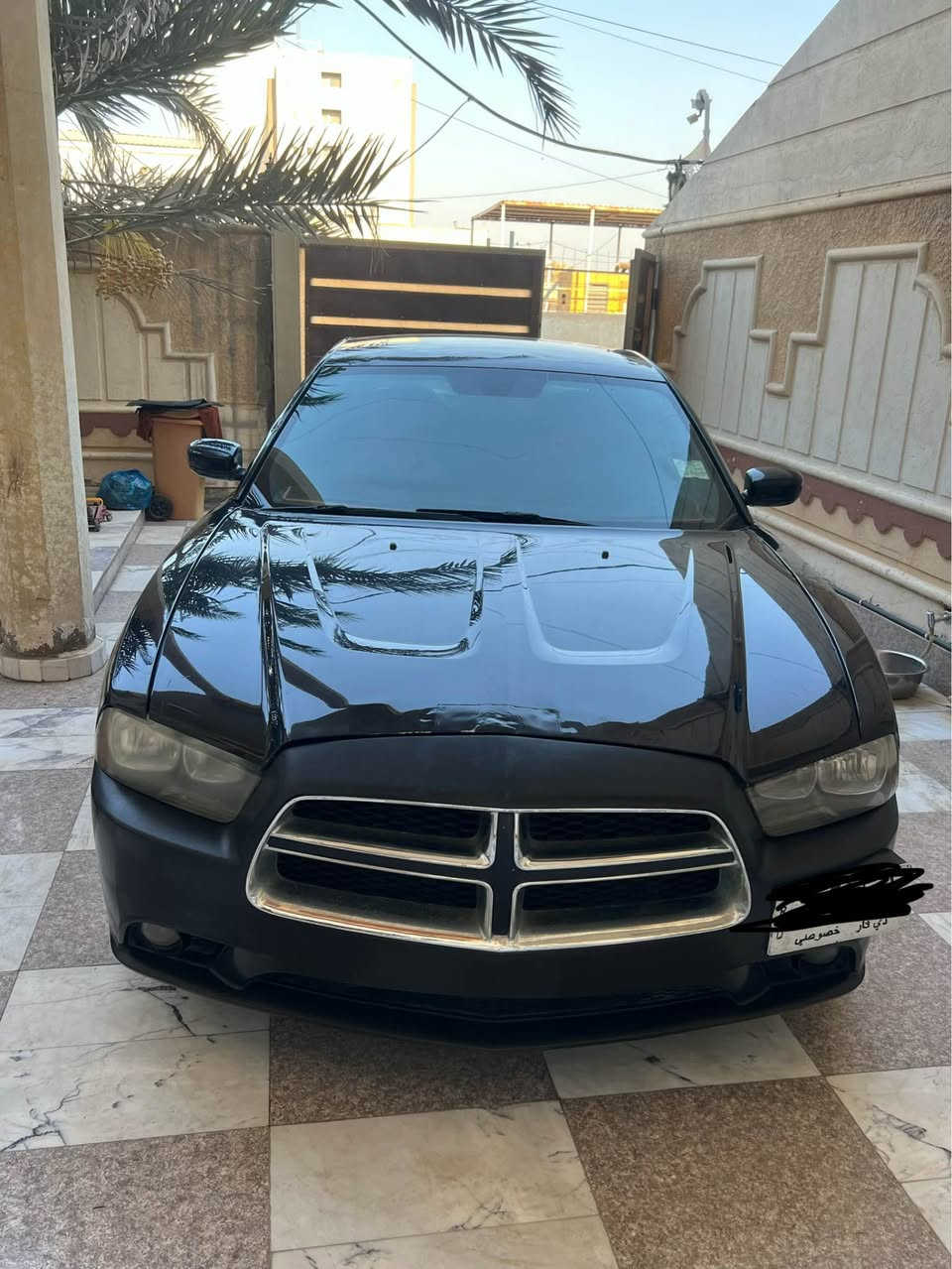 السلام عليكم …
للبيع جارجر 2013 وارد امريكي .. محرك 3600 وكير مكفولات .. ضررها بامريكا بابتين السايق والي ورا ( مكصوصات مخدرات بدون حادث ) ومبدلات نفس اللون صور الحادث موجوده .. هنا بالعراق بيها حادث امامي بسيط وصار بالبنيد بارد قليل جدا مابيها قطرة صبغ  .. السياره استخدام شخصي ماشيه ستوها صارت 200 ..
مواصفات sxt المعروفه ضفتلها شاشه جبيره وكاميرا بلاد .. تخم تاير مصار هواي من شديته .. ادامة منضومة الوقود قبل ايام كملتها .. 
رقمها ذي قار الماني تحويل باي وقت ومكانها ناصريه مركز ..
سعرها 138 وبيها مجال قليل جدا ..
السياره نظيفه وجاهزه .. واي استفسار بالخدمه 
*********** ناصرية, ذي قار
