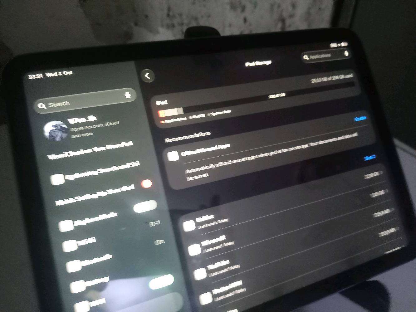 ايباد ١٠ • ٢٥٦ • زر رفع معطل