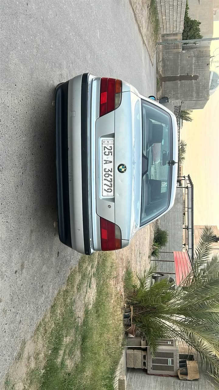 بي ام دبليو 728 • ١٩٩٧ • ٦ سلندر