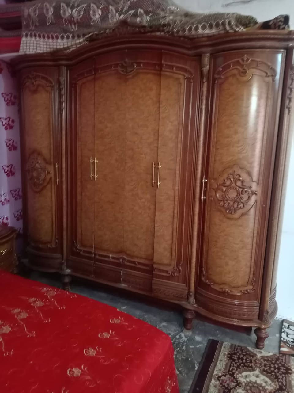 سلام عليكم غرفه للبيع سعره 750 وبيه مجال الشراي يخابر *********** العنوان بغداد سبع أقصور
