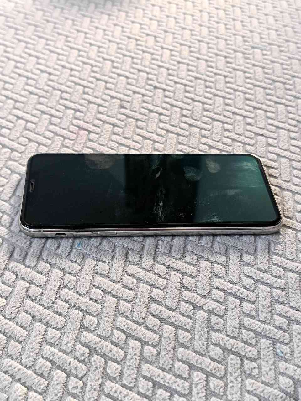 ايفون 11 برو ماكس • ٦٤ • بطارية ١٠٠٪