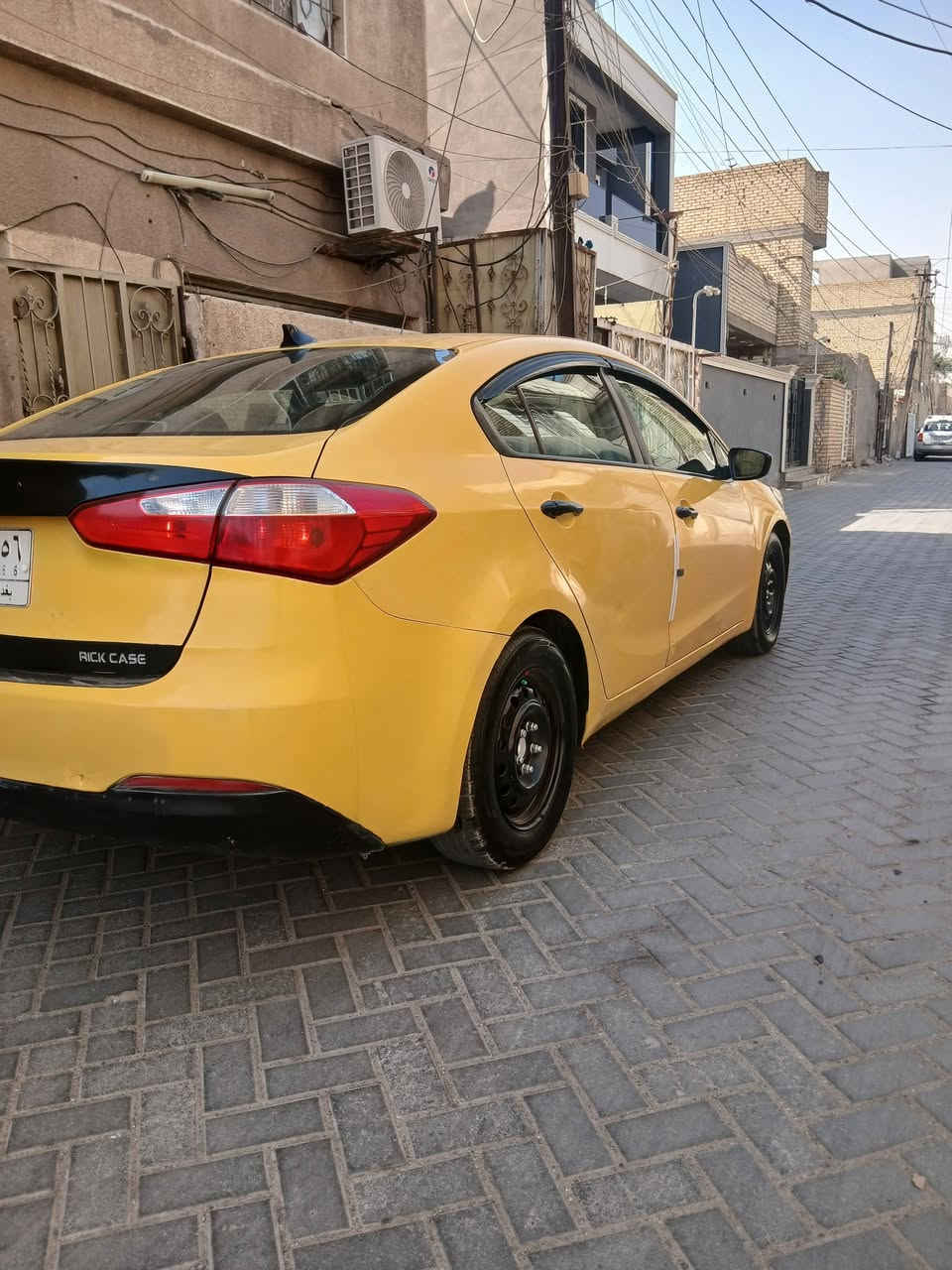 السلام عليكم كيه  فورتي موديل 2016وارد امريكي  حادثه بنيد بدون دوخل وباقي السياره  ليبل واحد صور السونار منشور السياره جديده وجاهزه مكينه وكير وحداديه وتخم تاير وتبريد مكفولات السياره بسمي تحويل ثاني يوم العنوان بغداد رقم هاتف ***********السعر 88وبي مجال شي بسيط
