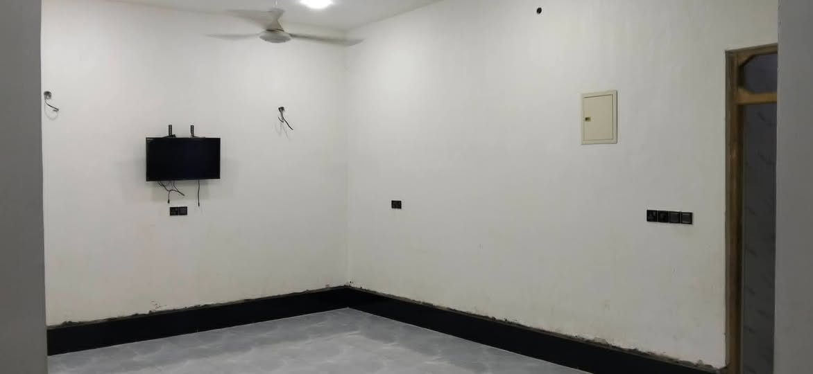 بيت البيع فلوجه جولان ثاني مساحه 168سعر45. وبي مجال ***********.  ***********
