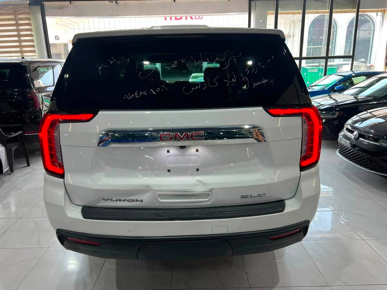 للبيع سيارة GMC يوكن 2024
يوكن SLE  V6

المحرك: 

   (V6. )

المواصفات:

3قطع تبريد 

ذاكرة خزن المقاعد

كراسي كهرباء 

نضام الخروج عن المسار 

5 وضعيات قيادة 

التحكم على المنحدرات

حساسات 360

مستشعر وقوف

تدفئة المقاعد

بصمة

مثبت السرعة تفاعلي 

مرايا جانبية كهربائية

نوافذ كهربائية

حساس المطر

شاشة

مراقبة النقطة العمية

نظام المفتاح الذكي

التحكم التلقائي في درجة الحرارة

نظام بد التشغيل

نظام فرملة الطوارئ

مقاعد كهربائية

8 وسادة هوائية

مصابيح زينون الأمامية

المصابيح الأمامية ليد

نظام الإنذار

قفل مركزي للأبواب

مانع الانزلاق

عرض المعلومات على الزجاج الامامي

تدفئة مقود القيادة

لوحة قيادة رقمية

إنارة محيطية

أبل كاربلاي

التشغيل عن بعد

ABS

رادار

شاحن لاسلكي

السياره  جملغ باب صبغ 

السعر: 448 ورقه 

معرض ولید كارس

للاستفسار الاتصال 

***********

***********
