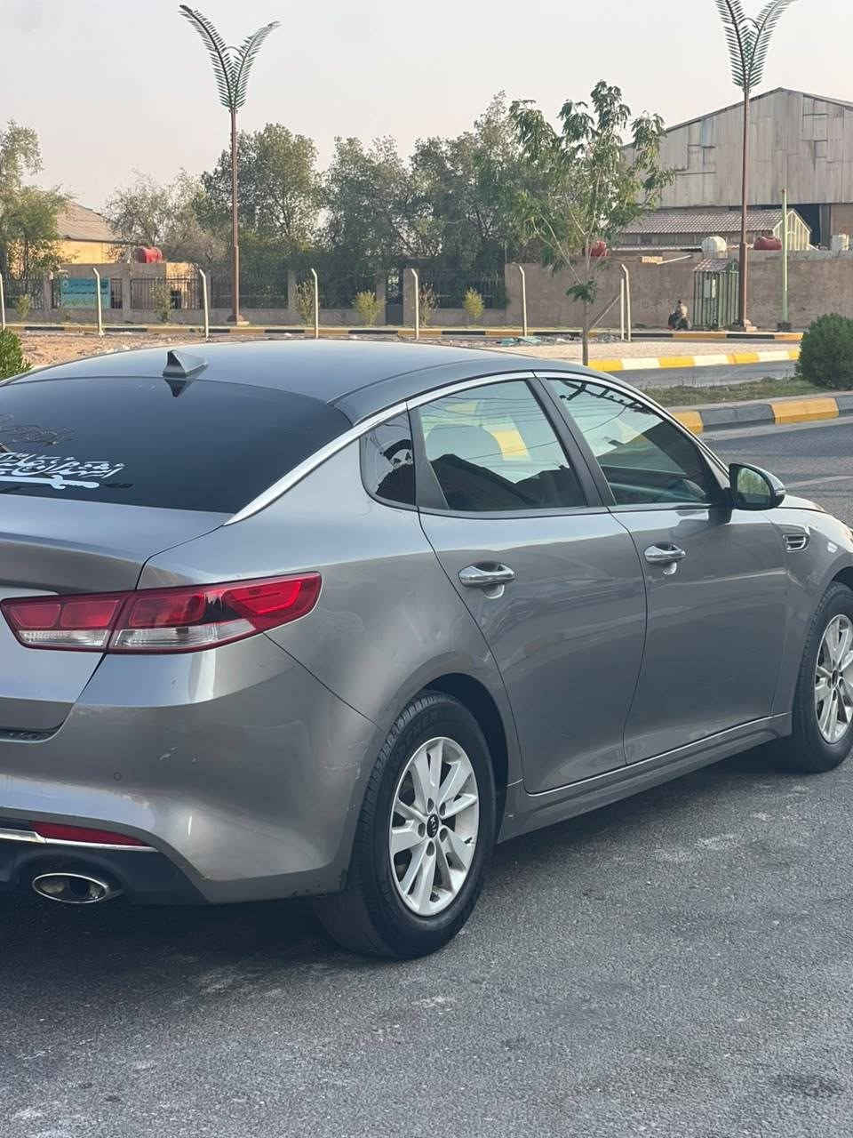 السلام عليكم
كيا اوبتما ماشيه 115

  رقم بغداد سنويه اورقم جديد تحويل مباشر

موديل 2018 وارد امريكي

مواصفات السيارة

 

كرسي كهرباء 

شاشة تدعم ابل كاربلي

تحكم استيرن 

رادار جانبي

رادار خلفي

 حساسات امامي خلفي 

لايت زنون 

اشار بلمري

ويل كب 

وبعد مواصفات معروفه 

تبريد ثلج ❄

محرك 2400  معلينه كازكيت 

كير مكفول 

استوني امسويلها ادامه دهن جديد 

حادث السياره بنيد فقط والسونار بلمنشور 

مكاني كربلاء سيف سعد 

***********
السعر 114 وبيها مجال
