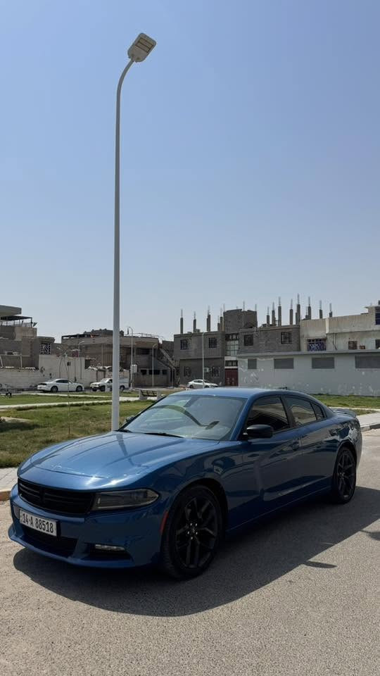 السلام عليكم جارجر للبيع موديل 22 sxt  بلاك توب كفالة من الصبغ والتبديل حادثها طرف البنيد بارد فقط ماشية 90 الف كيلومتر مكاني بصره زبير رقمها بصره تحويل ثاني يوم السيارة جديدة كلش 
رقم الهاتف : *********** 
السعر 240
