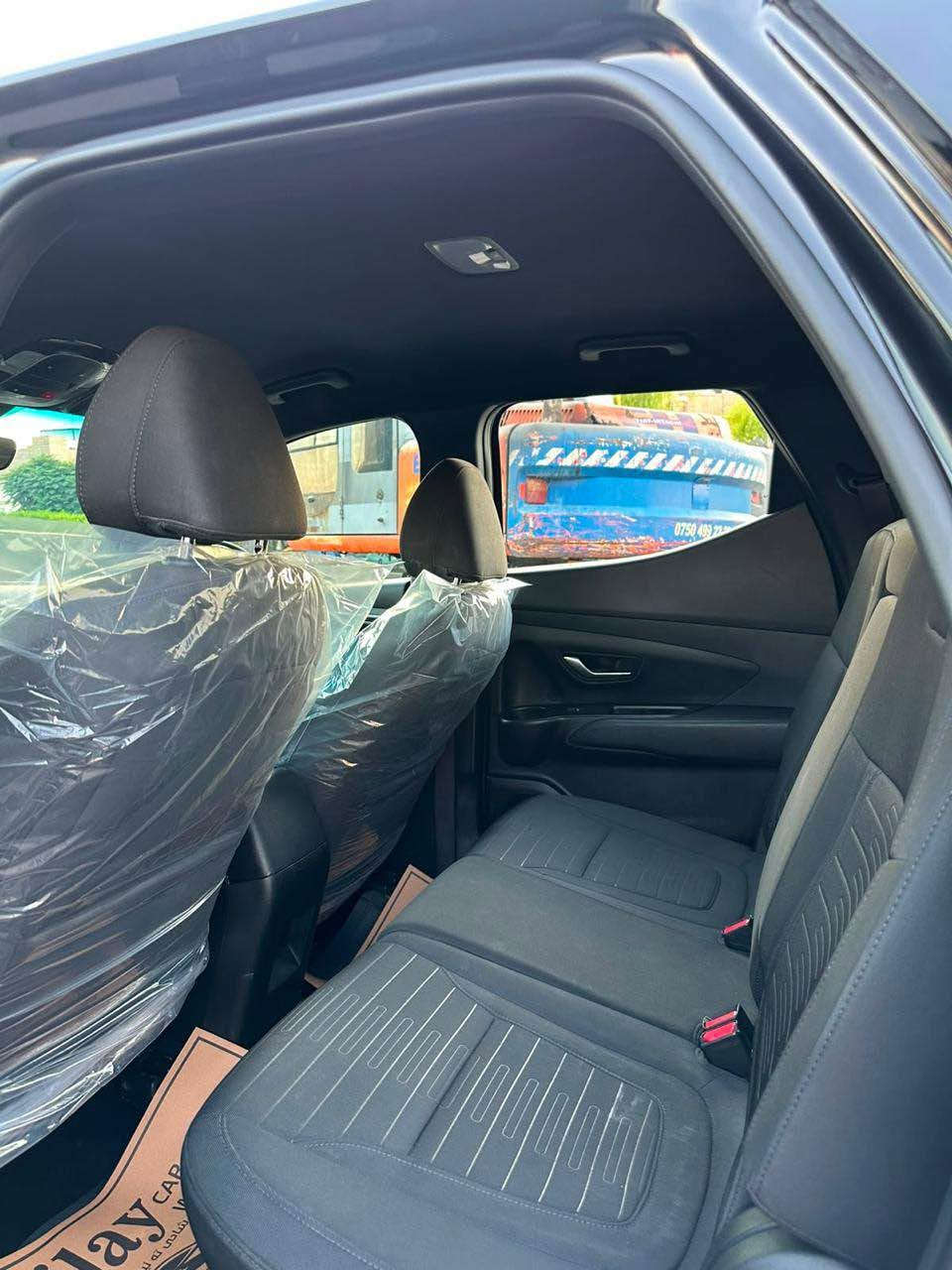 🚘 Hyundai Santa Cruz SEL 2023 — بۆ فرۆشتن

⭐ مۆدێل: 2023
⚙️ موتۆر: 2.5L — 4 Cylinder
🔄 گەیاندن: 4×4 / AWD
⚙️ گێڕ: ئۆتۆماتیک 8 خێرایی
⛽ بەنزین
🎨 ڕەنگ: ڕەش
🔑 VIN: 5NTJBDAE7PH075213

🚗 سەیارەکە زۆر جوان و شیکە و بۆ کار و بەکارهێنانی ڕۆژانە زۆر گونجاوە.

⚠️ تێبینی: جاملغووی پێشەوە لەگەڵ دەرگای لای شۆفێر کەمێک ژووری گرتووە، بەڵام بە گشتی سەیارەکە ئامادەیە بۆ بینین و پشکنین.

📍 شوێن: هەولێر
💰 نرخ: بۆ 158$

📞 بۆ زانیاری زیاتر و بینینی سەیارەکە پەیوەندی بکەن.
0️⃣7️⃣5️⃣0️⃣4️⃣4️⃣9️⃣2️⃣1️⃣3️⃣4️⃣

***********

🚘 Hyundai Santa Cruz SEL 2023 للبيع

⭐ الموديل: 2023
⚙️ المحرك: 2.5 لتر — 4 سلندر
🔄 الدفع: 4×4 / AWD
⚙️ القير: أوتوماتيك 8 سرعات
⛽ بنزين
🎨 اللون: أسود
🔑 VIN: 5NTJBDAE7PH075213

🚗 السيارة جميلة وعملية ومناسبة للاستخدام اليومي والعمل.

⚠️ ملاحظة: الرفرف/الجانب الأمامي مع باب السائق فيه انبعاج بسيط، كما هو موضح، والسيارة متاحة للفحص والمعاينة.

📍 الموقع: أربيل
💰 السعر:158$

📞 للاستفسار والمعاينة يرجى التواصل. أربيل, العراق

