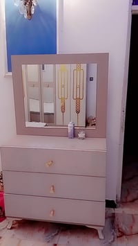 غرفه نوم • ٥ قطع • نضيفه