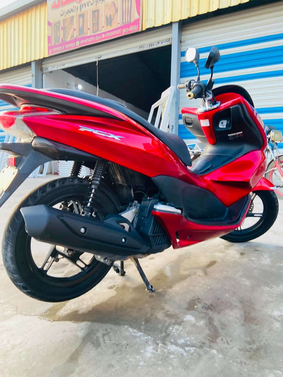 السلام عليكم دراجة pcx للبيع موديل 16 نضافة خير من الله شلعة ومعدل العنوان بعقوبة حي المعلمين للستفسار *********** او خاص
